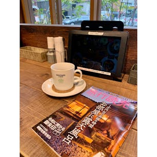 福岡 マスターズカフェ

愛読書「旅行読売」を読みながら、セイロンティーをいただきます(^^)