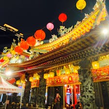 観光夜市の入口にあるお寺です。