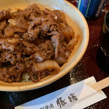 豚捨🐷🍚

東京駅KITTE内にあるお店。
もとは三重県にある老舗の精肉店。

お肉は正義😭🙌🏼✨