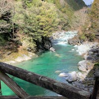 高知
安居渓谷に行く途中
仁淀ブルーが綺麗
余能橋 吊り橋から