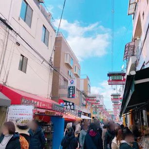 初の生野コリアンタウン♪♪♪

あちこちからいい匂いが😍💕💕食べ歩きでお腹いっぱいです‼️