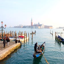 イタリア　ヴェネツィア
溜息の橋付近からのサンジョルジョ・マッジョーレ島

冬のヴェネツィアは空いていて快適でした。