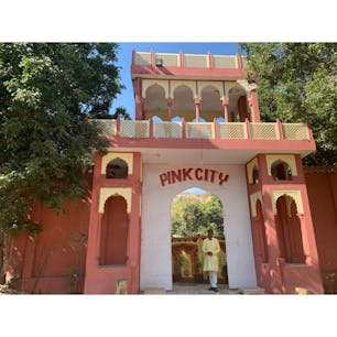 2020年1月24日
#インド #PinkCityAHeritageRestaurant
お昼はコチラに ☻