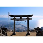 香川県
〜高屋神社本宮〜
天空の鳥居と呼ばれている
高屋神社の鳥居です。