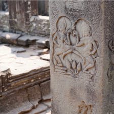 #バイヨン寺院 #アンコールトム
#シェムリアップ #カンボジア
2020年2月

インスタ映え女子みたいな壁画発見🙌笑

仏教からヒンドゥー教への改宗で、
仏面とかは削り取られているものが多かったなあ🤔🤔