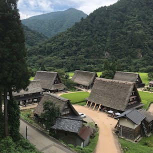 【2019・葉月】
岐阜県にて世界文化遺産を嗜む。