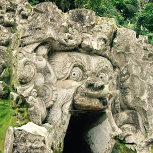 バリ島 ゴアガシャ