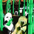 【千葉】東京ドイツ村
たくさんのパンダ
手が動いていたり、子パンダがいたりして、ずっと見ていても飽きない
#東京ドイツ村 #イルミネーション #パンダ