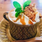 大阪　6+E UNITED cafe（ユナイテッドカフェ）
予約しないと入れない場合もあり。女子同士で行くのにオススメな可愛めなカフェ。