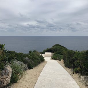 【2019・弥生】
宮古島にて惜しい天候の絶景を嗜む。

ムイガー断崖