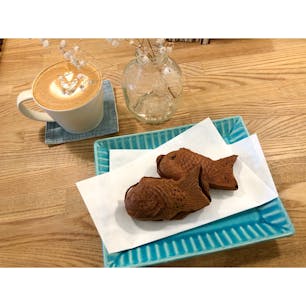 吉祥寺のカフェトリエ。曜日ごとに違うカフェになる。チョコと柚子が入ったお洒落な鯛焼き。
#吉祥寺　#カフェ　#東京　#鯛焼き