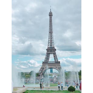 3回目にしておかげで初めてエッフェル塔に登れた。
うっかりと早めの時間を予約しちゃったから夕焼けが見れなかったけど、パリの町並みがキレイすぎた❤︎
#thosedayswithyou
#paris
#france