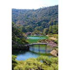 香川県
〜栗林公園〜
フランスの旅行ガイドブック
『ミシュラン・グリーンガイド・
　ジャポン』において、
「わざわざ旅行する価値がある」を
意味する最高評価の三つ星に
選ばれたらしいです。（2009年度）
