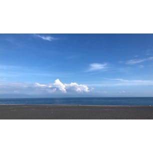 快晴であればもっと綺麗にみえたはず…
そして富士山もみえたはず…
三保の松原すてきでした❤︎

#三保の松原
#静岡県