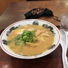 ２年前、紀ノ川SAで喰った
和歌山らーめん