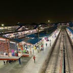 インドでの交通手段として
電車、地下鉄、オートリキシャを使いました🛺

ニューデリーからアグラまでの特急券を購入する場所がほんとに分かりづらい。駅広すぎて構造が難しくて、発車音なのか同じメロディーがずっと流れててイライラした思い出がある笑

オートリキシャの運転手さんにも詐欺師呼ばわりされてケンカして、腹立たしくて怖い体験でした😂

結局一番快適だったのは、断然地下鉄！