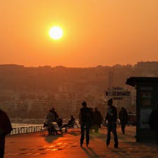 南仏、コートダジュールの夕景。