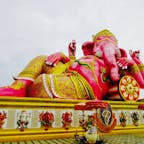 Wat Saman Rattanaram, Thailand🇹🇭
called "Pink Ganesha"🎀
make your wish come true at 3x speed😲