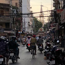 夕方、ホーチミンの中華街チョロンにある教会に向かって歩いてみた。
#ベトナム
#ホーチミン
#チョロン
#中華街