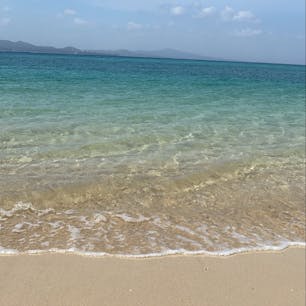 .
.
徒歩5分先にあるプライベートビーチ。