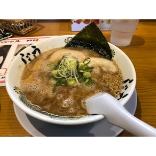 醤油豚骨らーめん