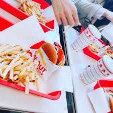 #LA #in_n_out #hamburger 🍔🇺🇸 #lunch #Hollywood #行くべき🧡