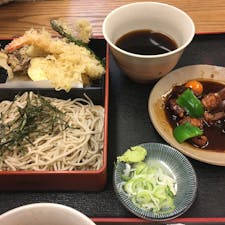 奥京　甲府駅前店
天ぷらそばともつ煮