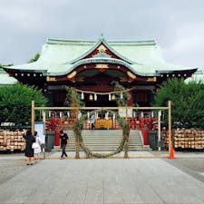 亀戸天神社⛩

茅の輪くぐり
左右左と3度くぐってから
お参りします。