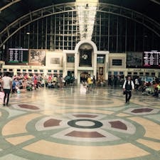 フアランポーン駅待合い