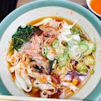 名古屋　昼

冷たいきしめん

甘くもなく、辛くもなく、
さっぱりの中のさっぱり

なんか落ちつく味

余計にトッピングしなくて
よかったーー