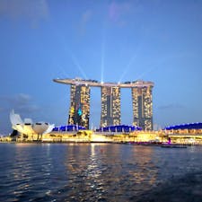 船からのマリーナベイサンズ