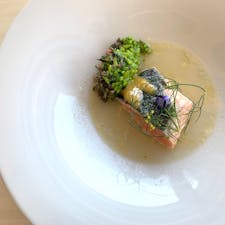 モエレ沼公園のガラスのピラミッド内にあるフレンチレストランです。
どのお料理も美味しくて大満足でした。

#北海道
#札幌
#モエレ沼公園