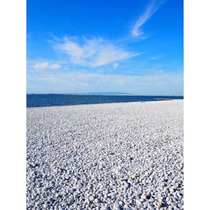 大阪の泉南市にあるマーブルビーチ。
空港が近いため、飛行機も近くで見ることができ、なんといっても夕陽が綺麗です。

#マーブルビーチ