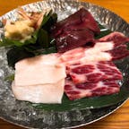 #和歌山#紀伊勝浦
#和歌山グルメ
#鯨の盛り合わせ
#いちりん

臭みがなく、とても新鮮(^^)
本マグロの料理も沢山ありました。
漁港近くなのでどれも新鮮で美味しかったです。