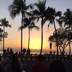 ✈︎ Sunset in Waikiki Beach