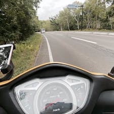 此処は摩周湖の手前ですが、原付バイクがもう駄目です。止まりました、
こんな所で立ち往生です。
バイクを捨て身体だけでも京都へ帰る事を考えました。


#サント船長の写真　#北海道