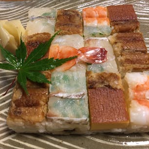 京都　いづ重②