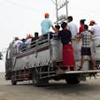ゴールデンロックへ登るトラックです、こうなれば荷物扱いです、
乗りごち？安全性？そんな物ある訳無いですね(汗)
今コロナウイルスで此処は如何なんかな？


#ミャンマー #サント船長の写真