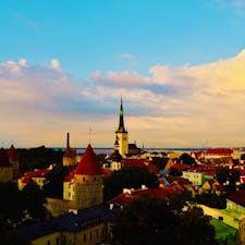 エストニア🇪🇪タリンの夕暮れ✨おとぎの国のような街並み🍭💓