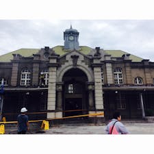 新竹駅舎 東京駅より一年前の1913年に建てられました。訪れた時は修復中。
台湾最古の駅舎。
