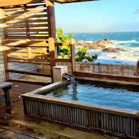 鴨川温泉 是空 貸切露天風呂