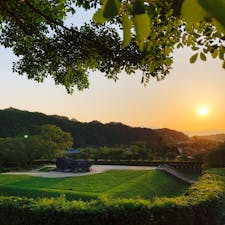 石舞台古墳は外側からだと見下ろせます