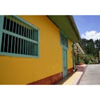 南米らしいカラフルな建物。
