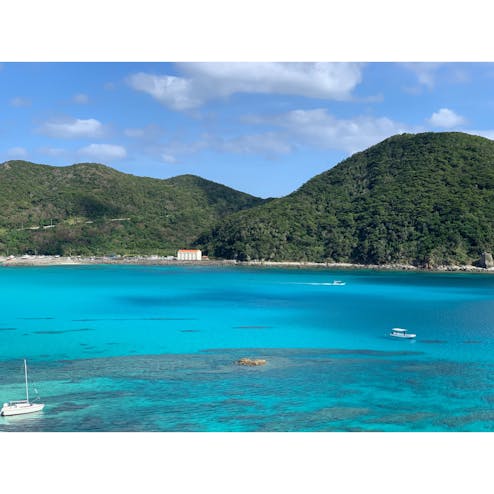 パナリ島 シブがき島 ハナリ島 ハナレ島 の投稿写真 感想 みどころ 渡嘉敷島から船で行けるはなり島からのケラマブルー 無加工 トリップノート