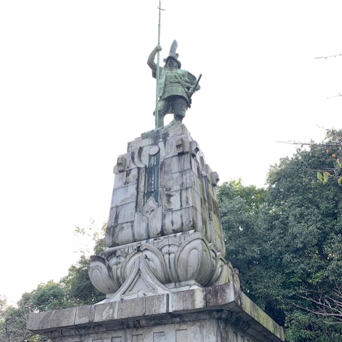 加藤清正銅像(本妙寺)
