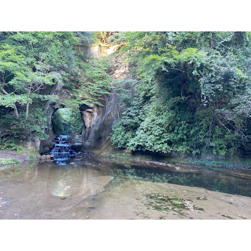 亀岩の洞窟(濃溝の滝)