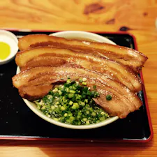 田そば名物三枚肉そば