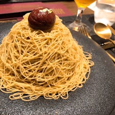 #黄金モンブラン

名物の絞りたてモンブランを様々なスタイルで味わうことができます♪
次回は、季節の果物モンブランをいだだきたいと思います(^^)

#愛知#名古屋#大須
#栗りん