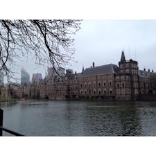 デン・ハーグ
オランダ