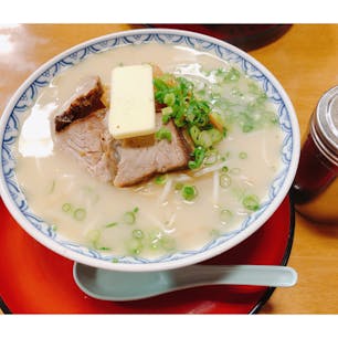 北海屋　千里中央
塩バターラーメン。
チャーシューが食べ応えあって美味しい。いちばん人気は　ちゃんぽんなんですけどねー。